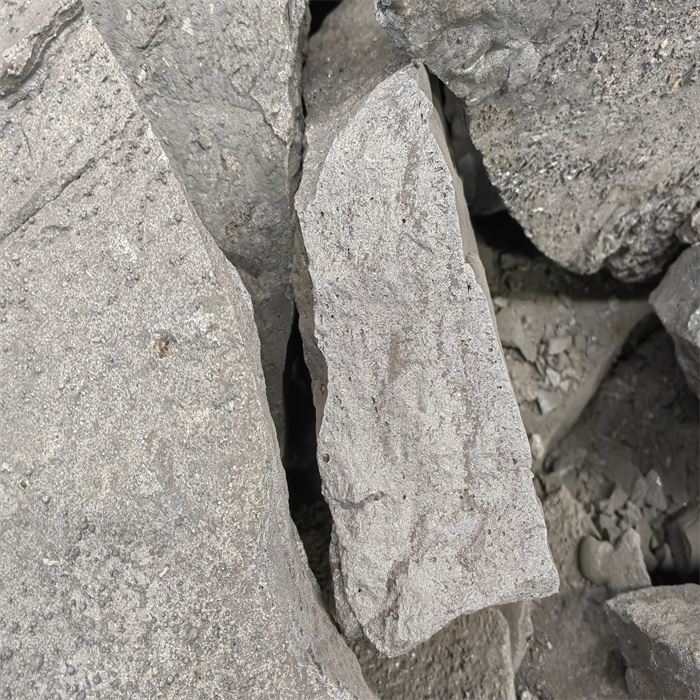 Ferro Silicon 72 fil-mija Użat fl-Azzar